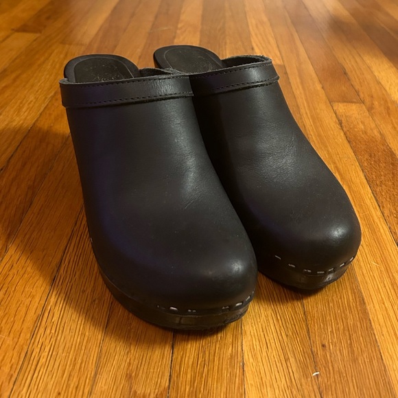 No 6 Old School Clogs sz 39 - Picture 4 of 8